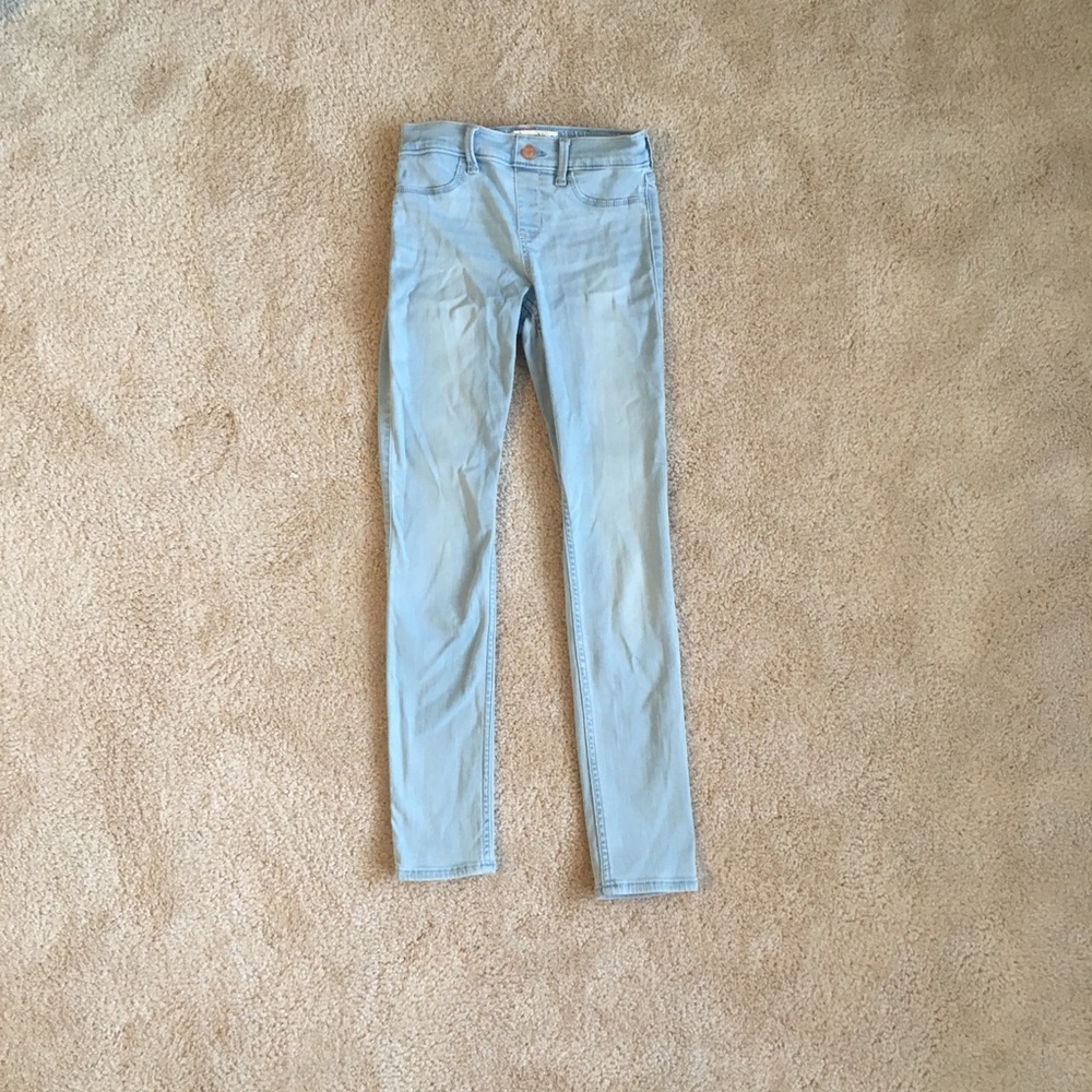 ABERCROMBIE light wash jeans.